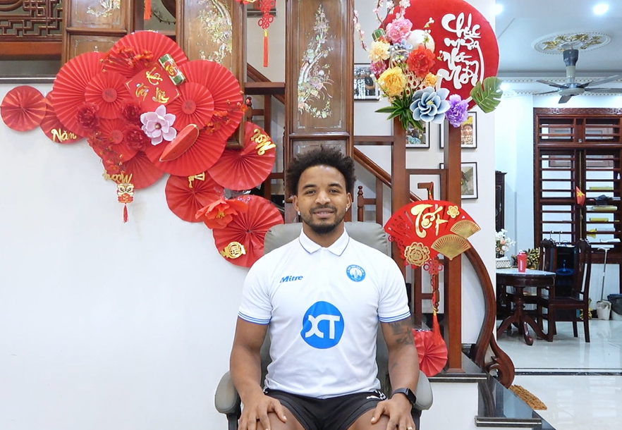 Xuân Son chúc Tết người hâm mộ, khẳng định thông điệp mạnh mẽ